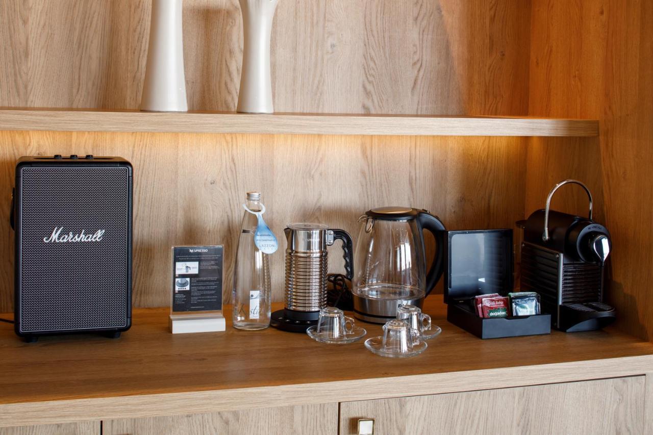 Lazzoni Hotel Istanbul Exteriör bild A Nespresso machine in a hotel room
