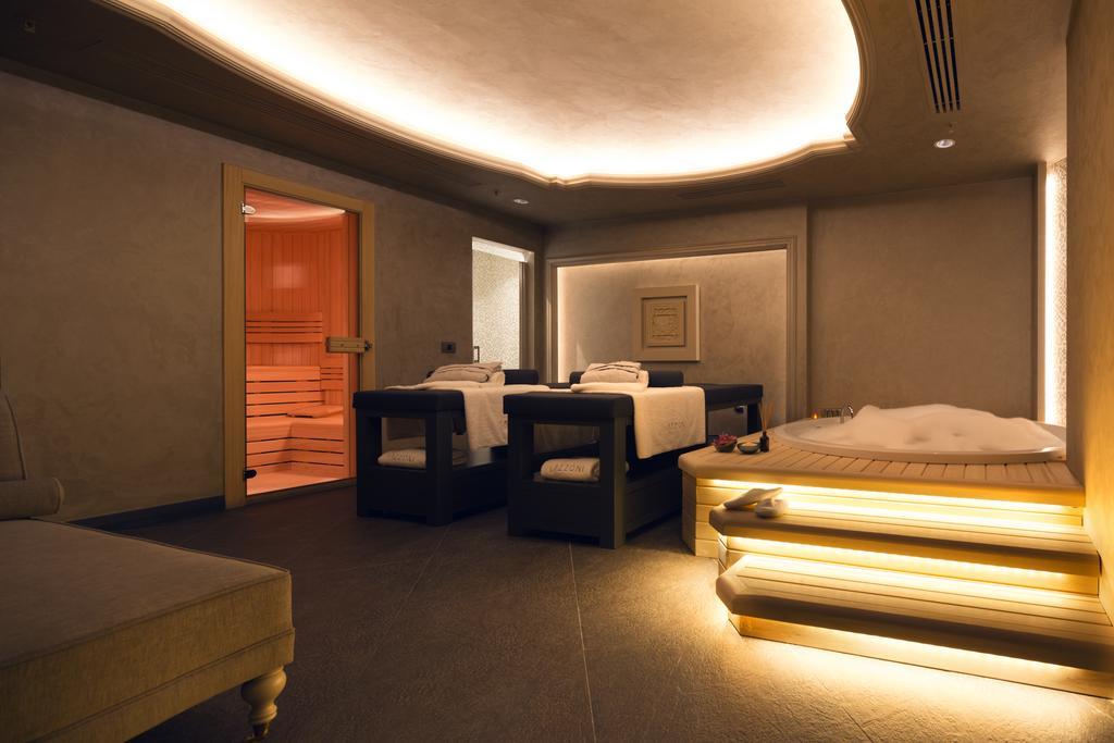 Lazzoni Hotel Istanbul Exteriör bild The spa at The Dorchester