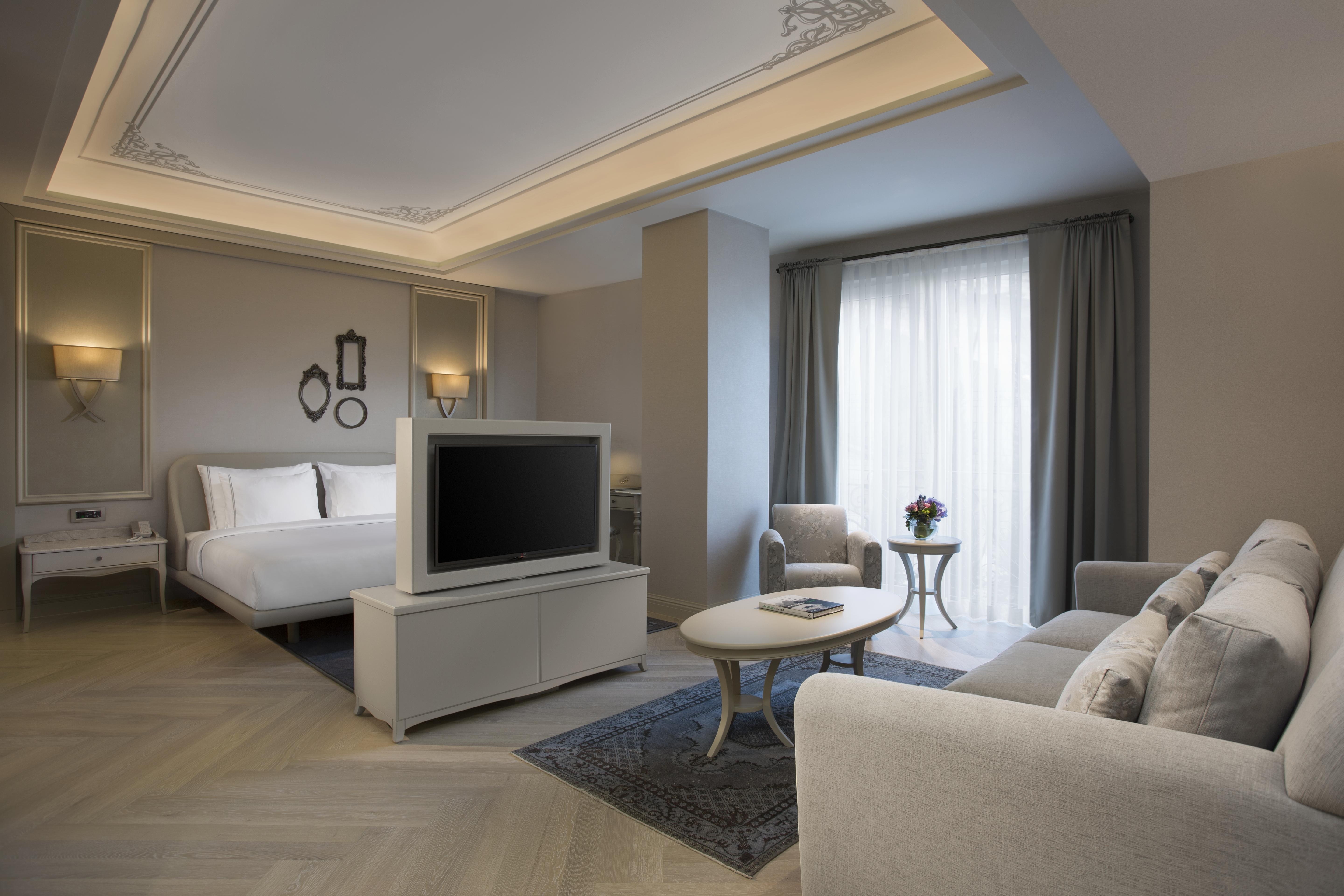 Lazzoni Hotel Istanbul Exteriör bild A suite at the hotel