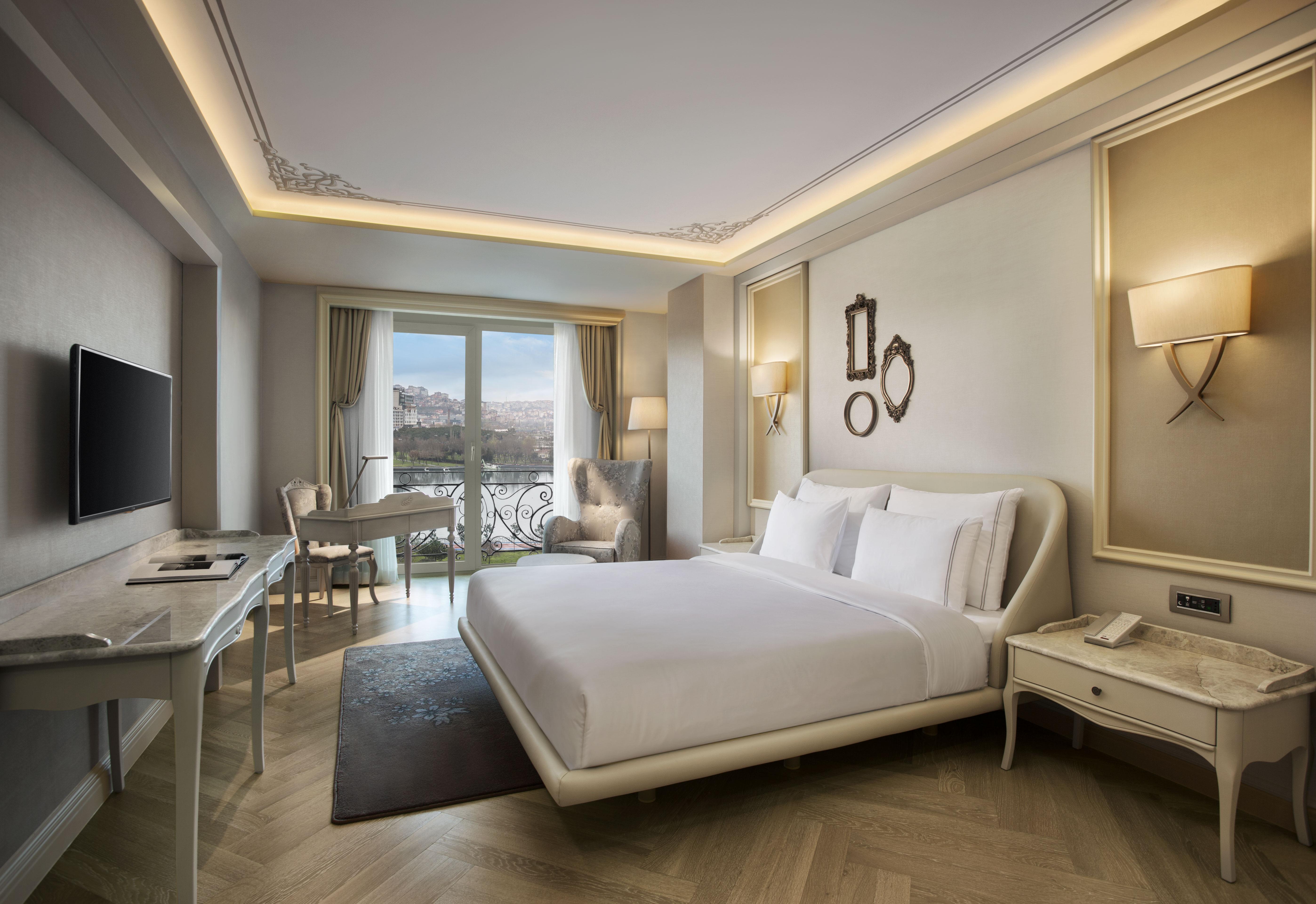 Lazzoni Hotel Istanbul Exteriör bild Deluxe Room